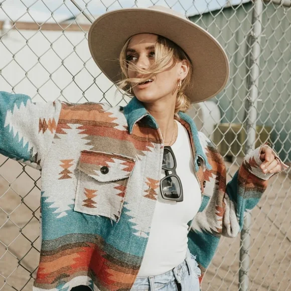 New Southwestern Distressed Jacket Coat Shacket Button Up Top Blue Red - Picture 3 of 11